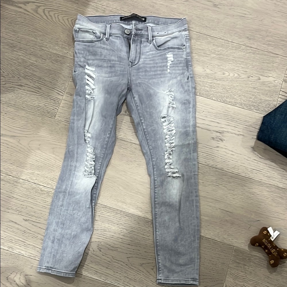 Women's Gray Distressed Jeans